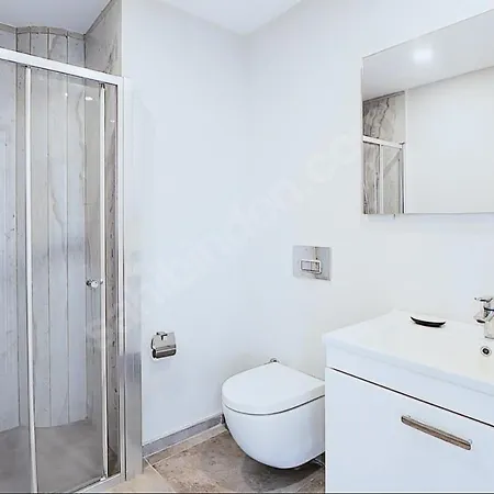 Luxury In Marina With Pool Apartment *